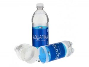 wasserflasche-petflasche-versteck